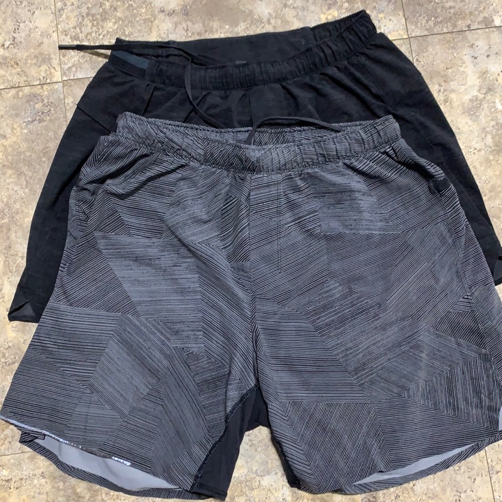 Lululemon 2 surge short liner less